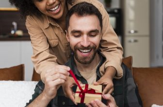 Cadeau pour homme : pourquoi l'objet artisanal s'impose en 2026